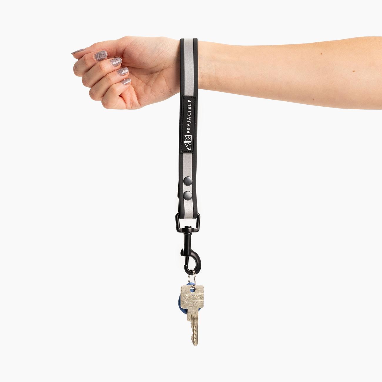 Biothane® Black AF with reflector key chain