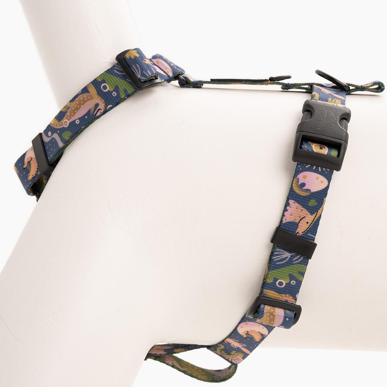 "Doggosaurus" dog or cat harness