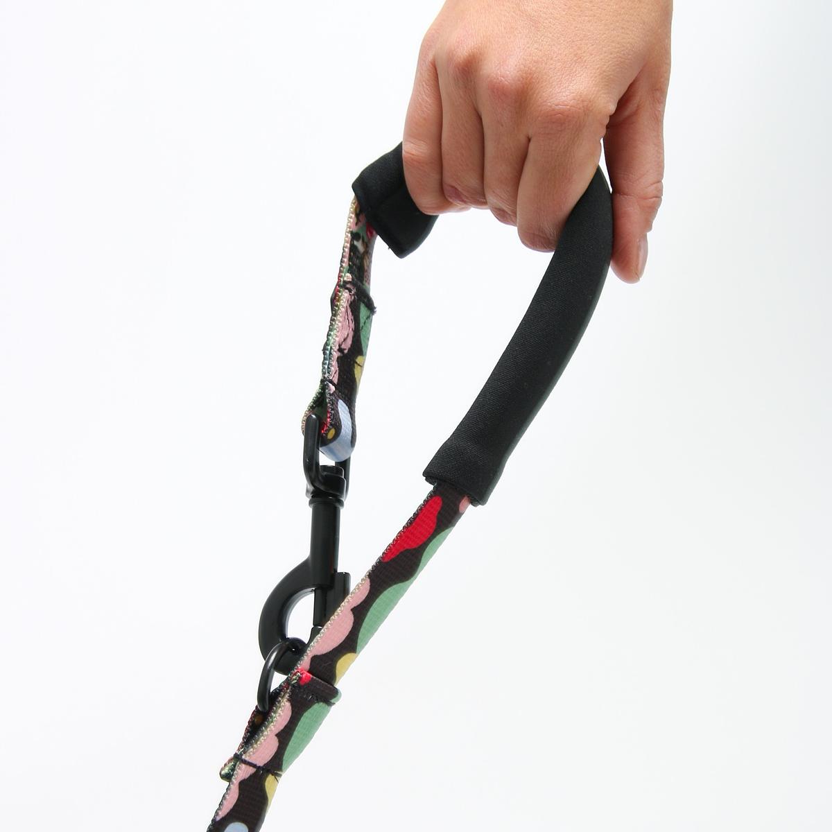 Foam handle for leash