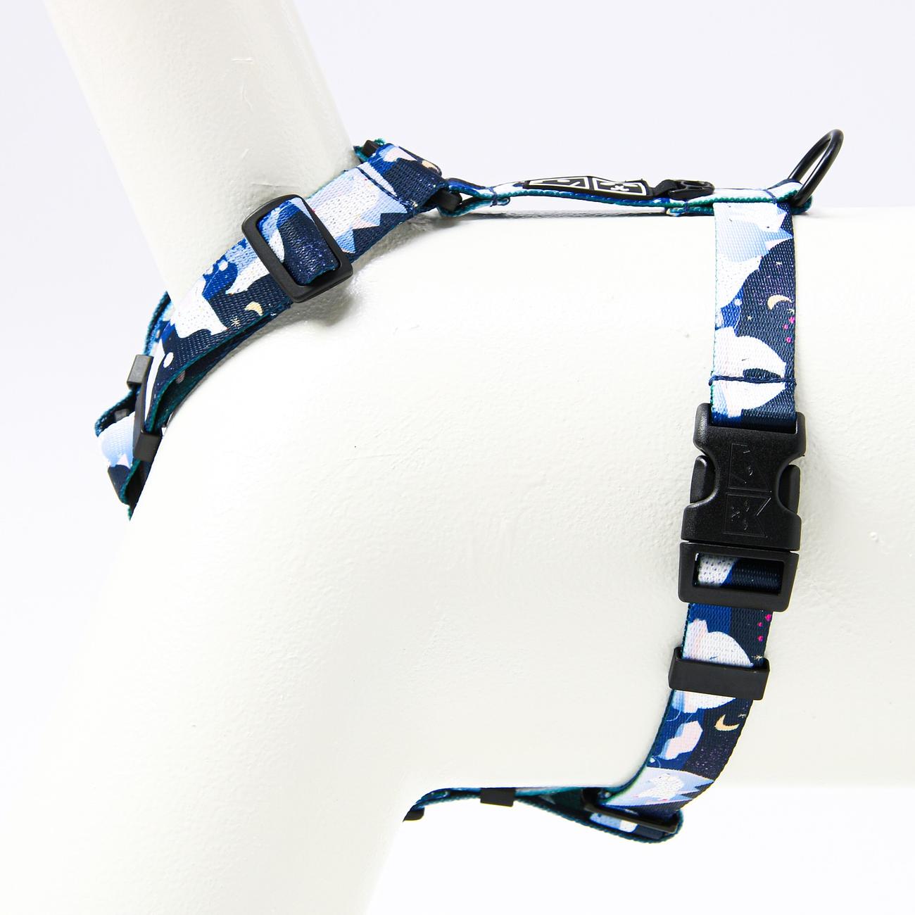 "Polar pattern" dog or cat harness