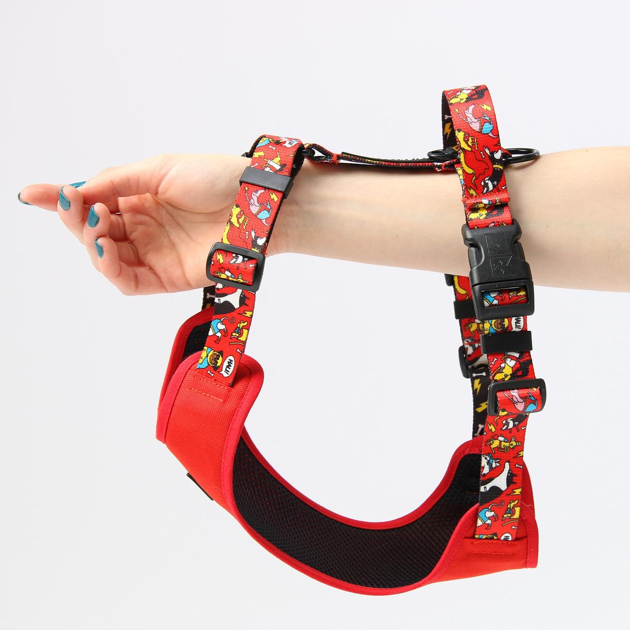 Stay-on pressure-free harness "Woof for the better world"