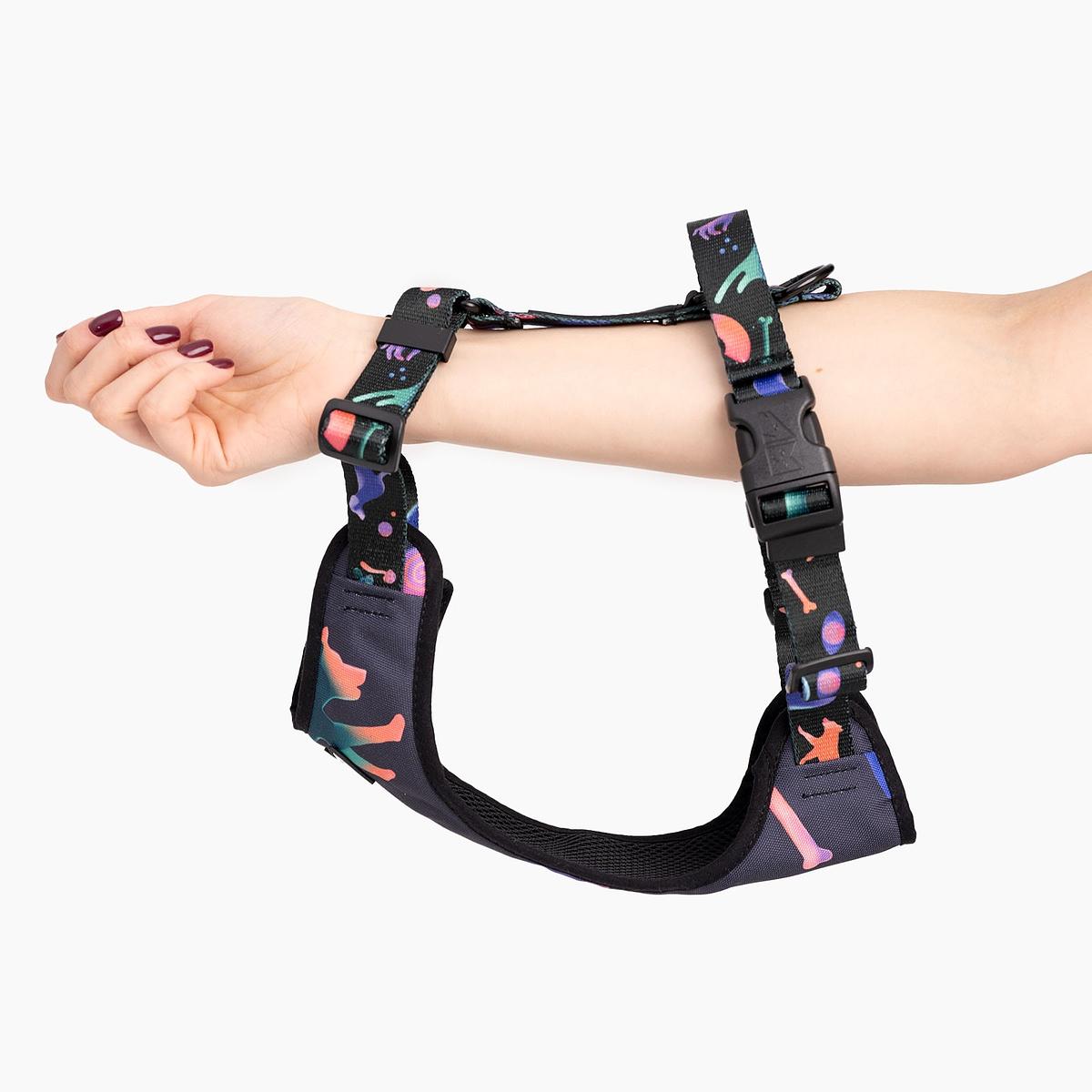 Stay-on pressure-free harness "Psychodelic"